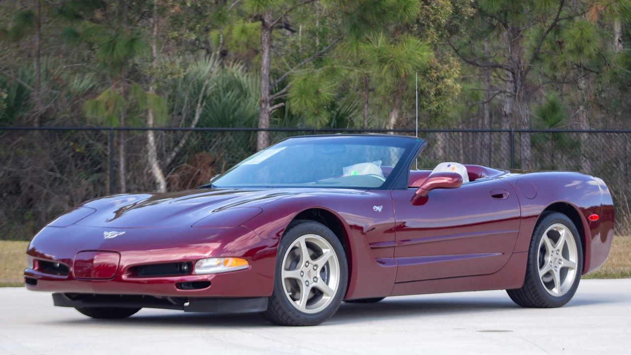Click to Enlarge-Esc to Close Corvette Generations/C5/C5 2003 Purple 50th Anniversary.webp